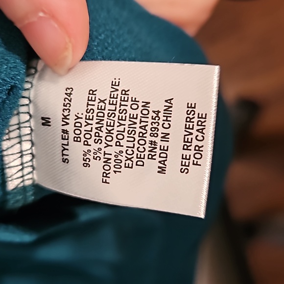 Adrienne Vittadini Green Shear sleeves blouse.  NWT - Picture 5 of 6